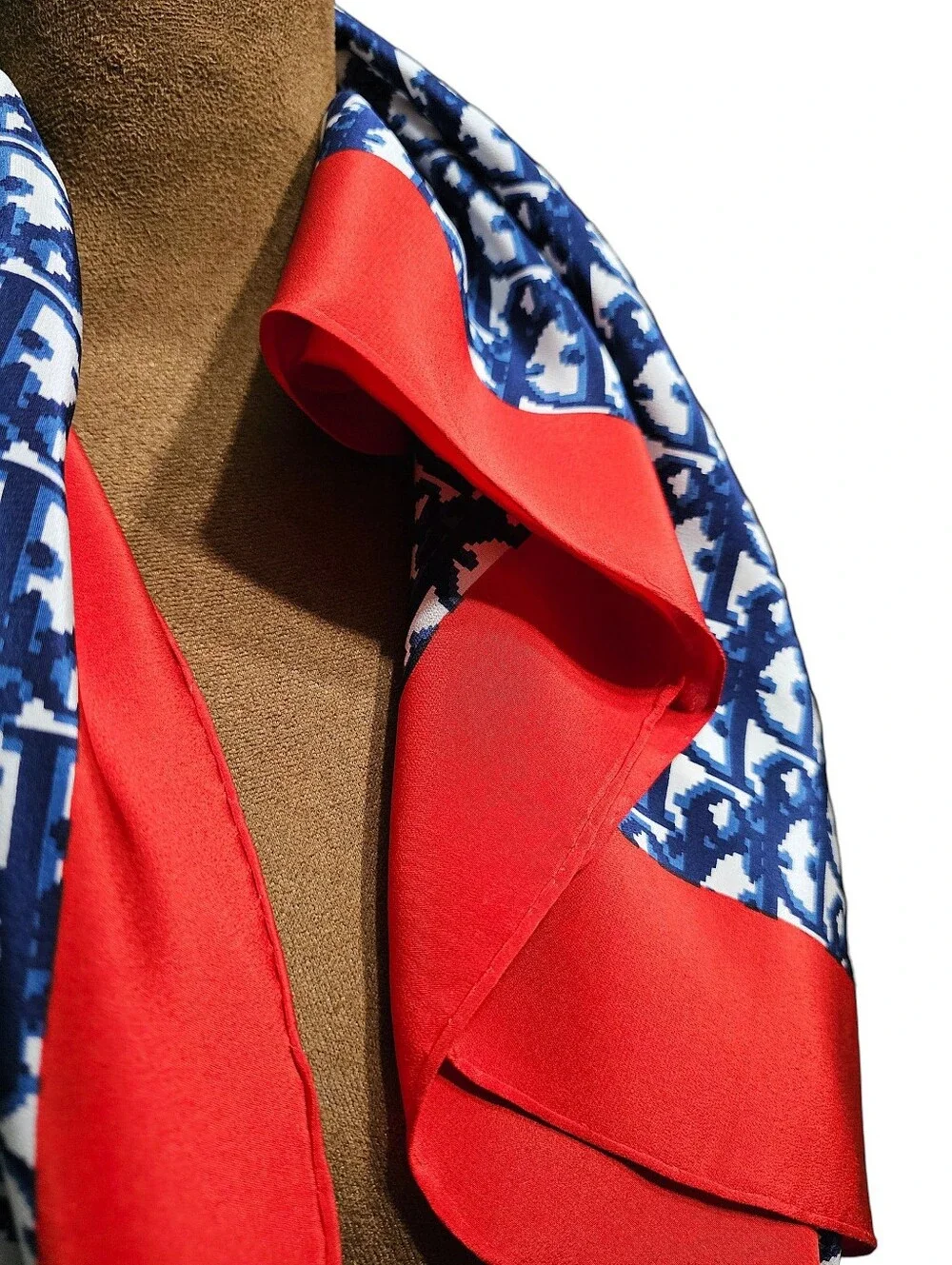 CHRISTIAN DIOR SCARF